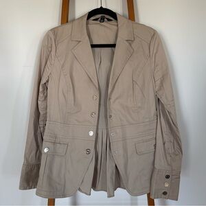 NWOT White House Black Market Beige and Black Garment